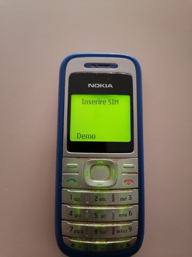 Nokia 1200 accende - nokia, si